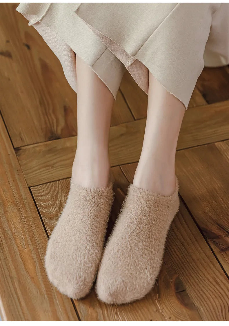 Winter Warm Thicken Thermal Low Cut Socks Women Woollen Seamless Sock Velvet Soft Sleeping Socks Solid Color Casual Floor Socks