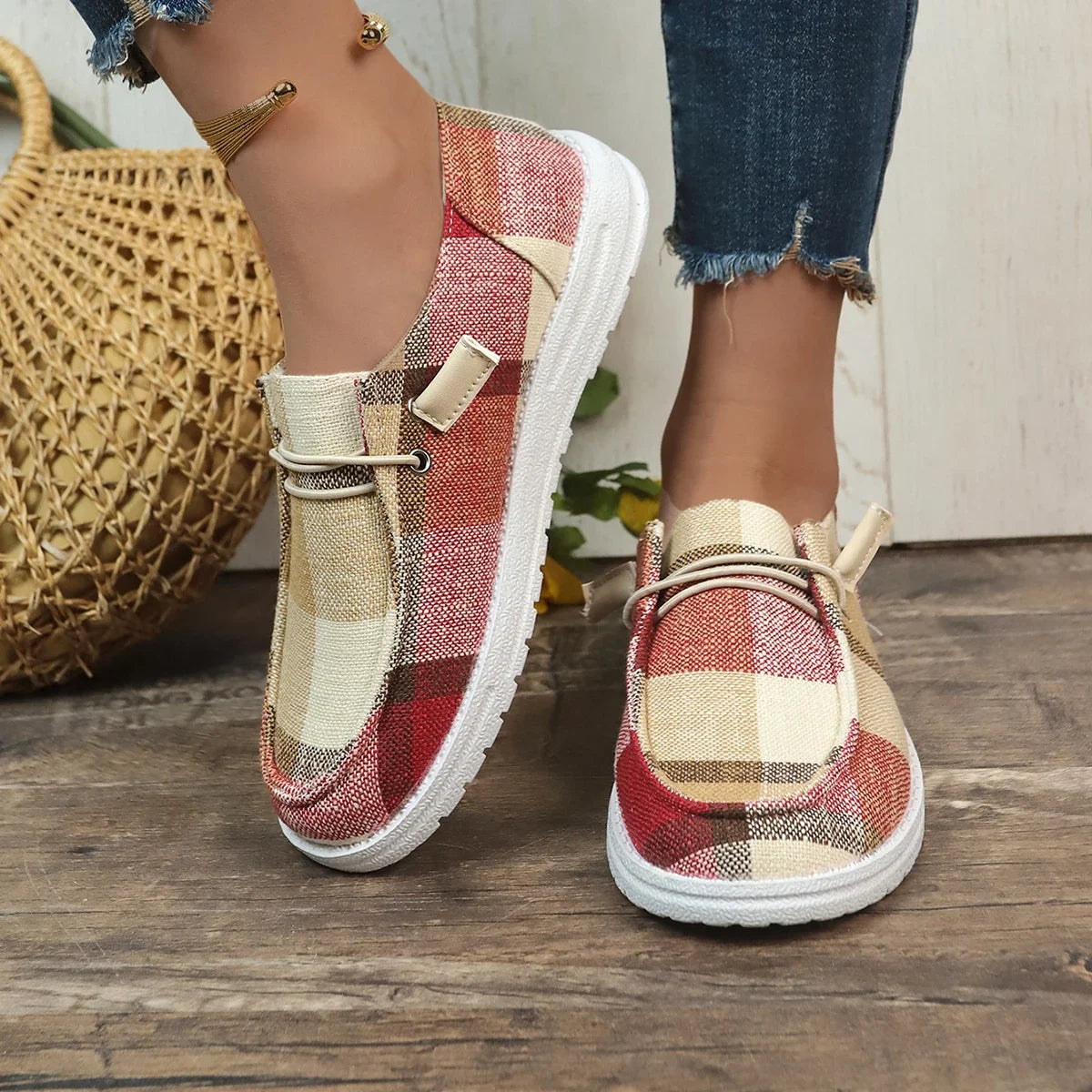 Women Canvas Shoes Summer Woman Fashion Breathable Lace Up Sports Shoes Women Platform Walking Designer Shoes Causal Sneakers