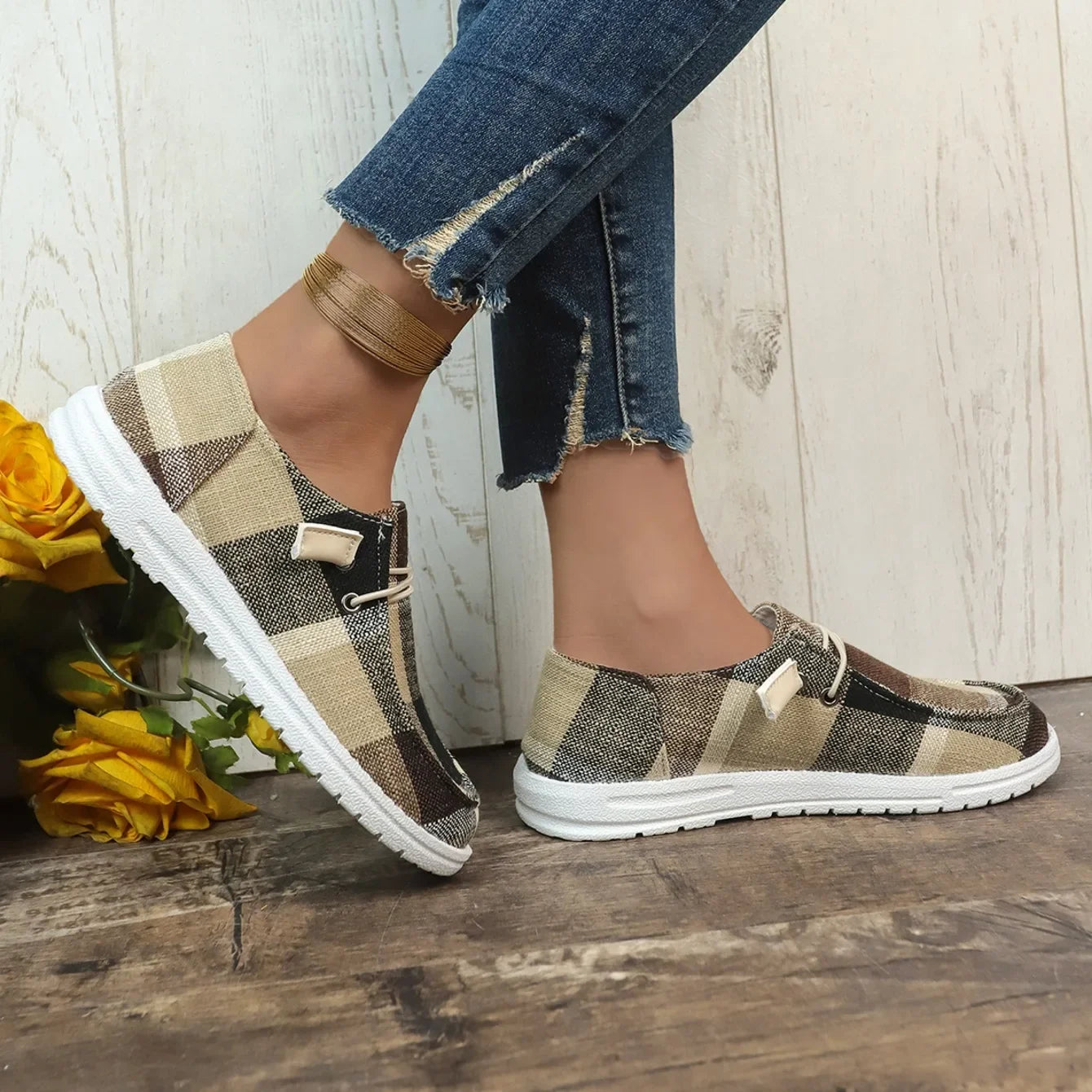 Women Canvas Shoes Summer Woman Fashion Breathable Lace Up Sports Shoes Women Platform Walking Designer Shoes Causal Sneakers