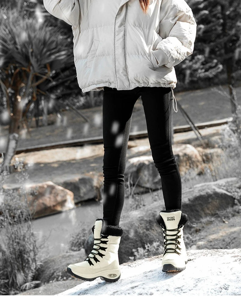 Winter Snow Boots Women Warm Comfortable Plush Lace-up Anti-slip High-top Women Boots Thick-soled Durable Soft Ankle Boots Women