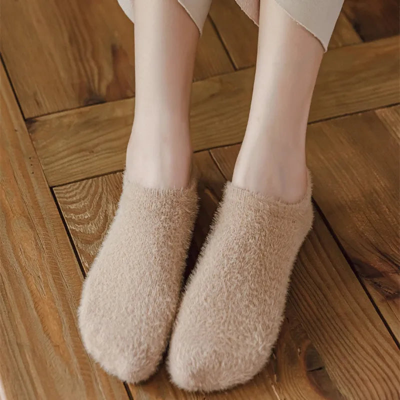 Winter Warm Thicken Thermal Low Cut Socks Women Woollen Seamless Sock Velvet Soft Sleeping Socks Solid Color Casual Floor Socks